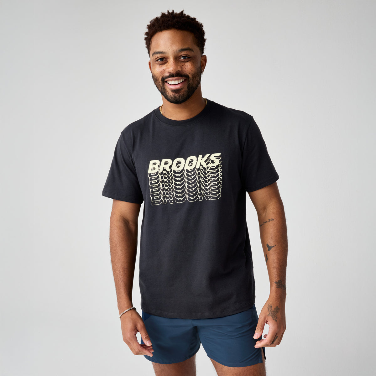 MEN'S GRAPHIC SHORT SLEEVE