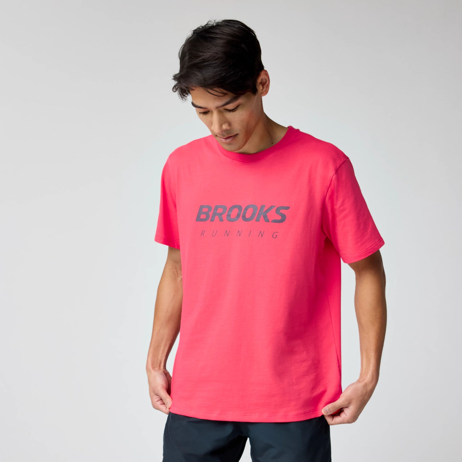 MEN'S GRAPHIC SHORT SLEEVE