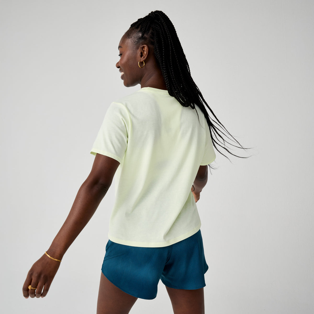 WOMEN'S GRAPHIC SHORT SLEEVE